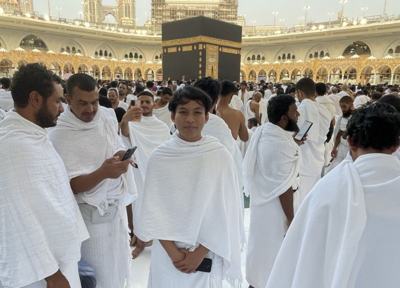 Kesempatan umrah dimanfaatkan Muhammad Badar Haula Abdi untuk merefleksikan diri dan mendekatkan diri kepada Allah SWT.