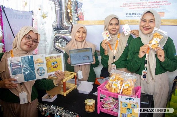 Mahasiswa program Bonek 14 yang mengembangkan website interaktif untuk anak berkebutuhan khusus.