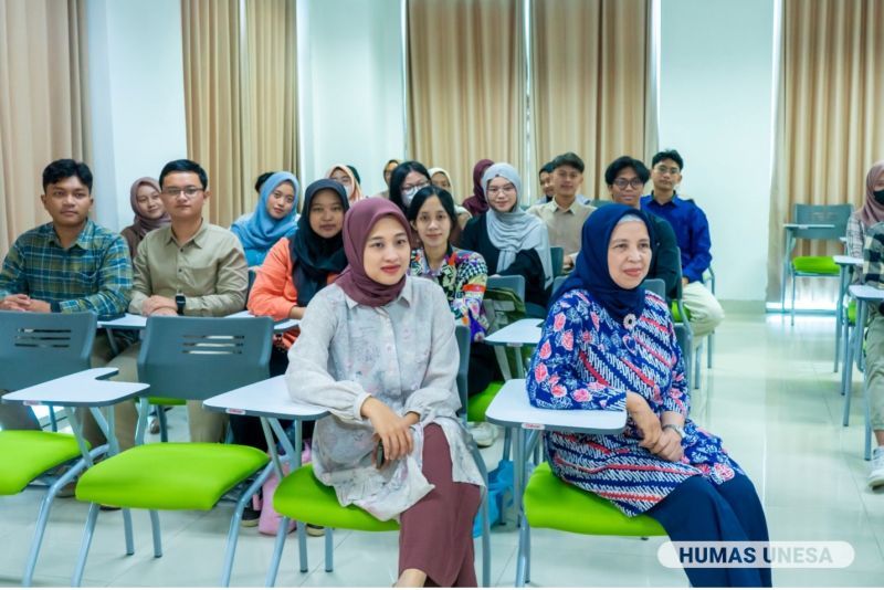 Kegiatan ini dibuka oleh Dekan FK Unesa dan dihadiri beberapa koorprodi dan dosen selingkung FK Unesa.